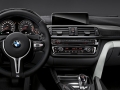 BMW M3 sedan interiors_04