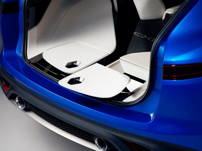 JAGUAR F-Pace-Int-04